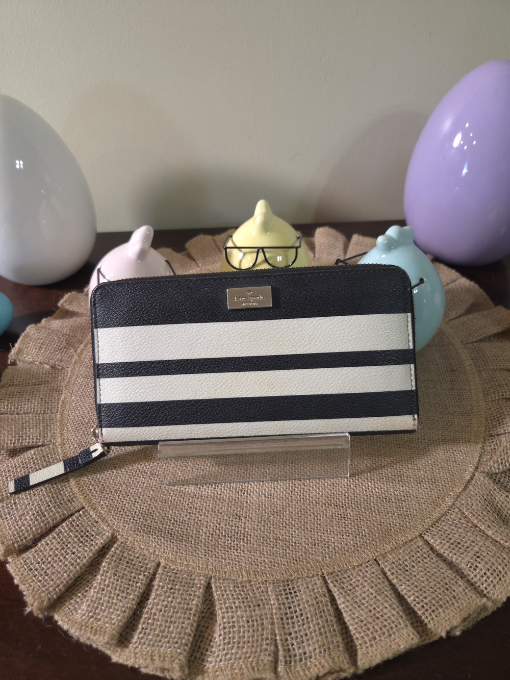 EUC Kate Spade Black and White Striped Leather Zip Wallet